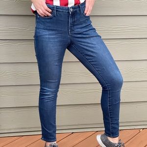 Athleta Sculptek Jeans